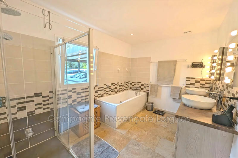 Maison - 190 m² - 6 pièces