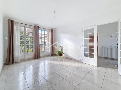 Maison - 157 m² - 7 pièces