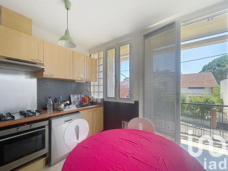 Maison - 210 m² - 7 pièces