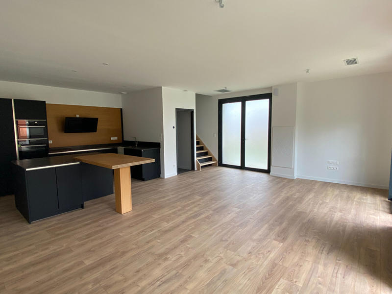 Maison - 99 m² - 4 pièces