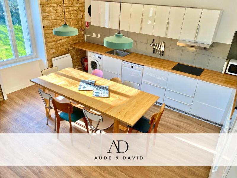 Maison - 230 m² - 7 pièces