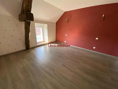 Maison - 158 m² - 7 pièces