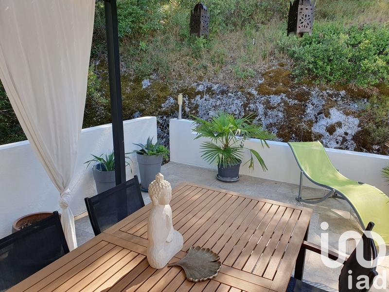 Maison - 220 m² - 8 pièces