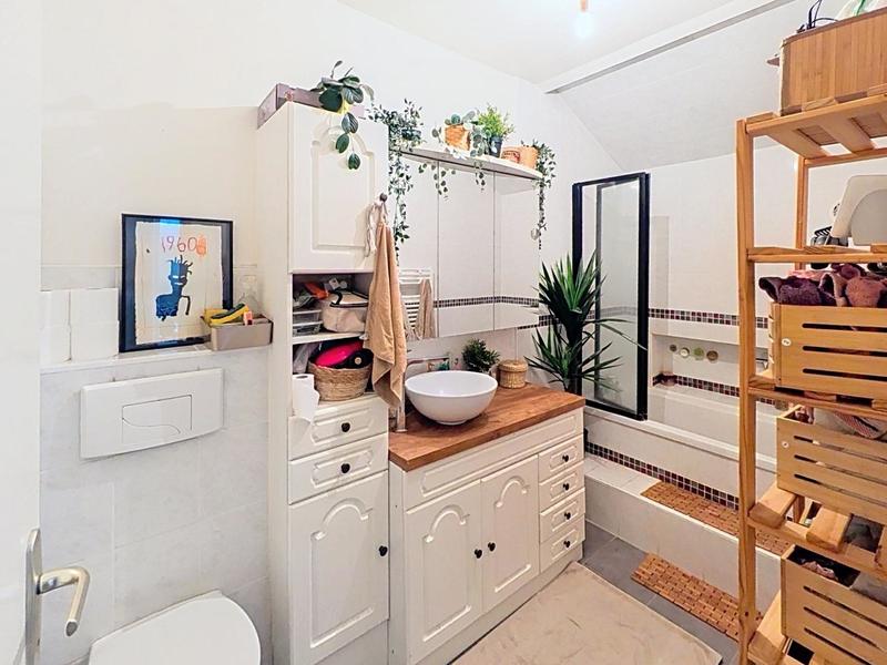 Appartement - 92 m² - 3 pièces