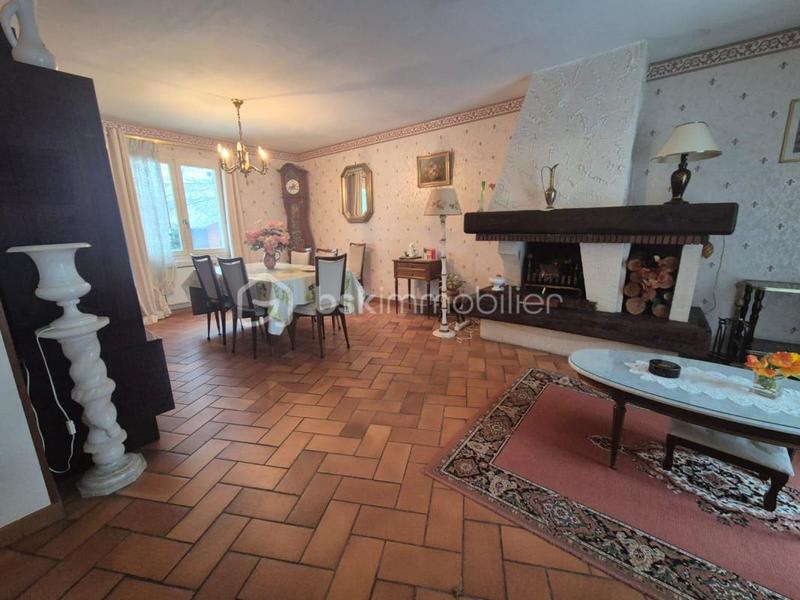 Maison traditionnelle - 87 m² - 4 pièces