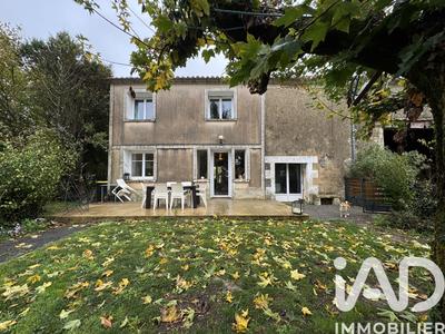 Maison de village - 233 m² - 8 pièces