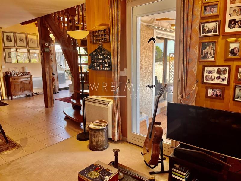 Maison - 121 m² - 5 pièces