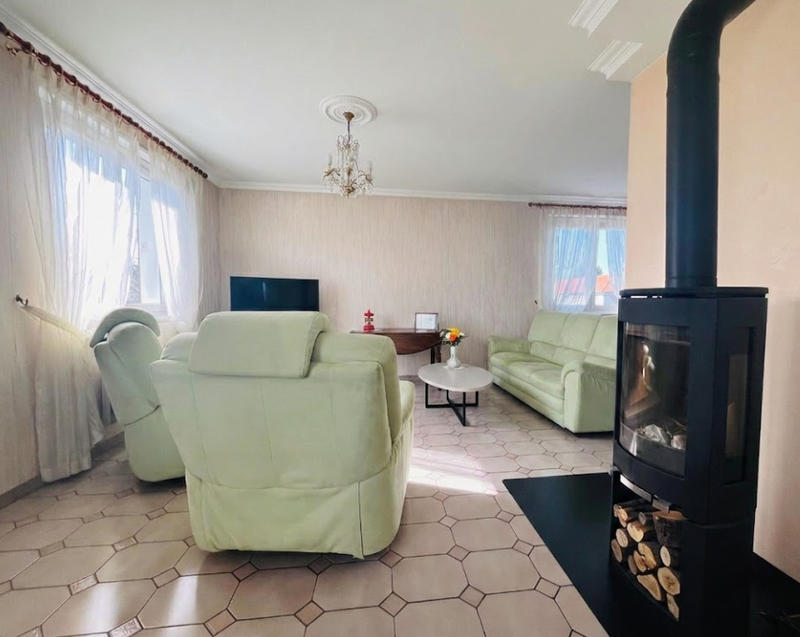 Maison - 123 m² - 4 pièces