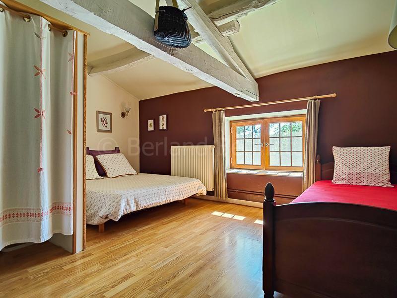 Maison en pierre - 287 m² - 9 pièces