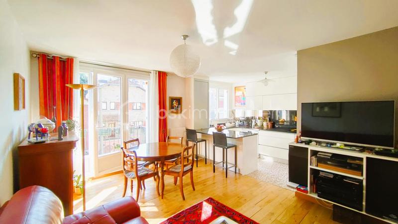 Appartement - 77 m² - 4 pièces