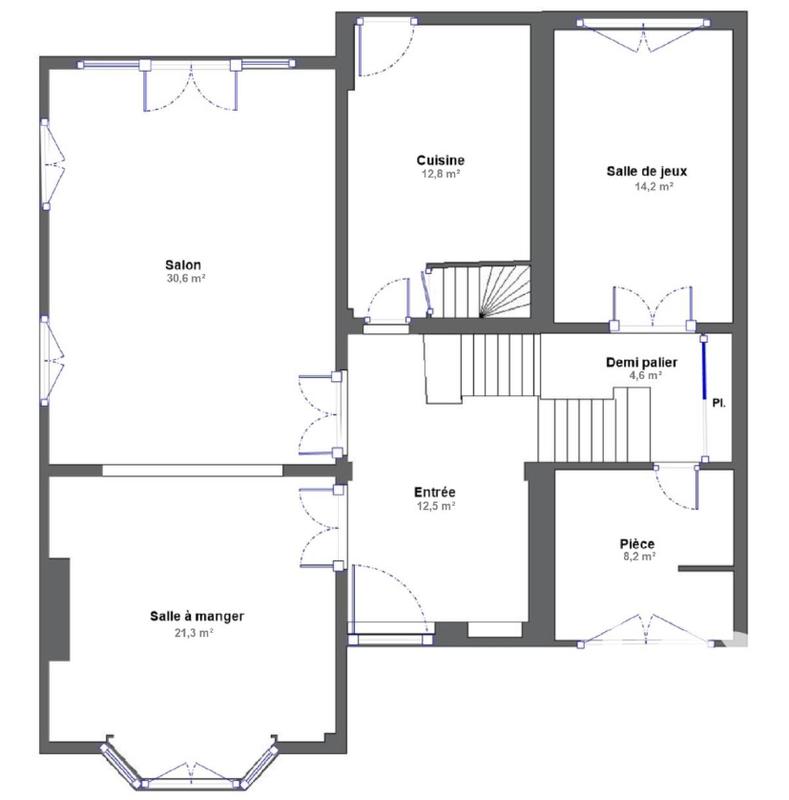 Maison - 250 m² - 8 pièces
