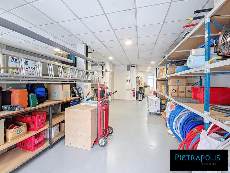 Local d'activités - 128 m² - 1 pièce