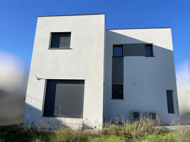 Maison - 83 m² - 4 pièces