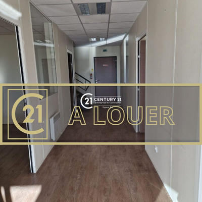 Local commercial - 890 m²