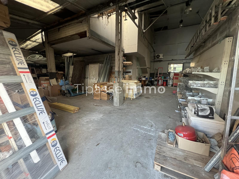 Entrepôt - 505 m²