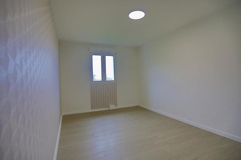 Maison - 195 m² - 7 pièces