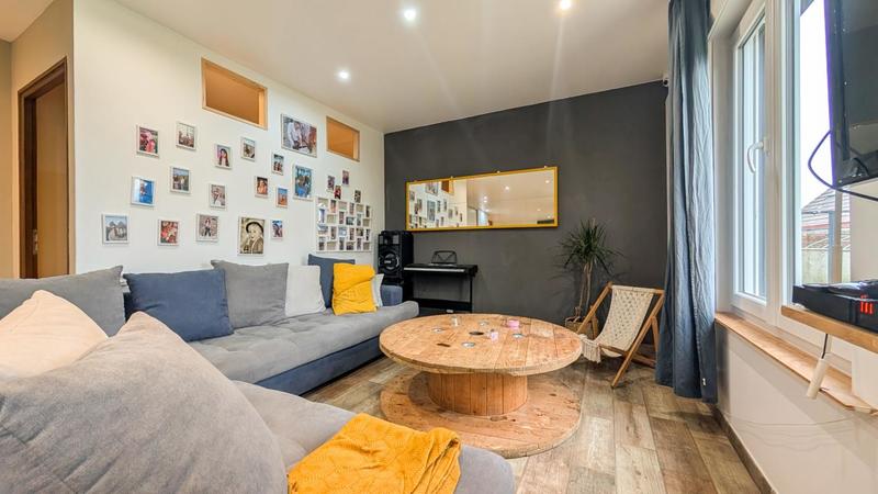 Pavillon - 1 195 m² - 6 pièces