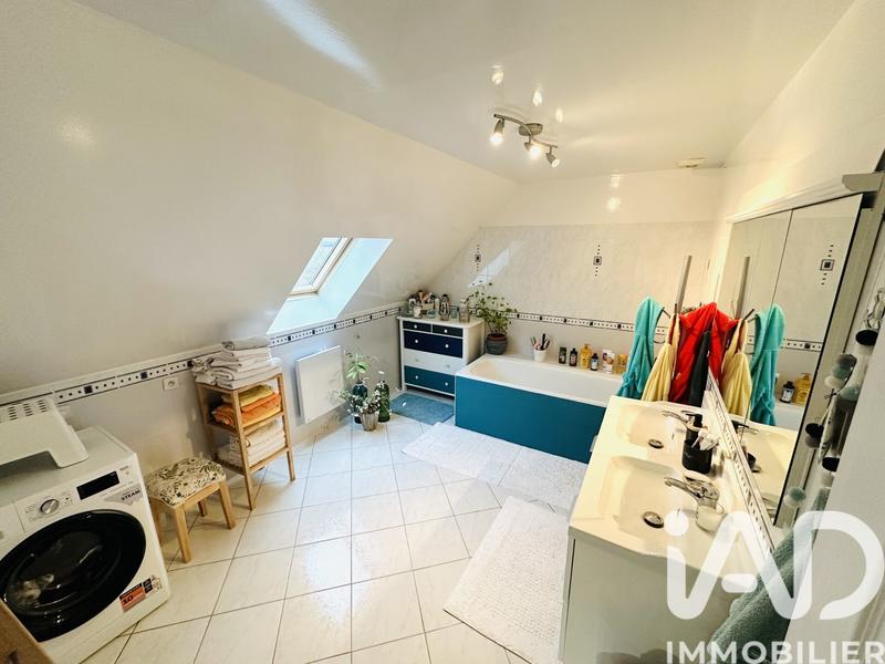 Maison - 135 m² - 6 pièces