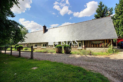 Maison - 220 m² - 6 pièces