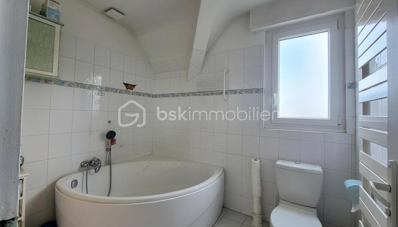 Propriété - 142 m² - 8 pièces