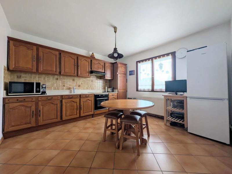 Maison - 140 m² - 7 pièces