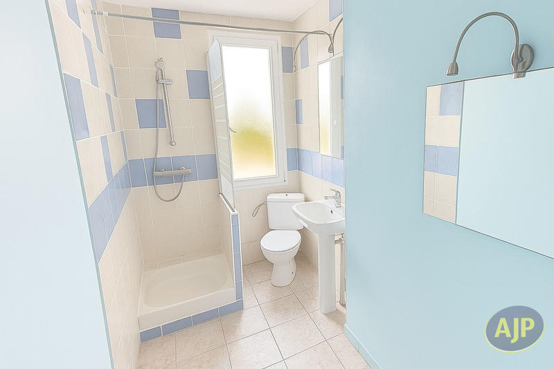 Maison - 100 m² - 7 pièces