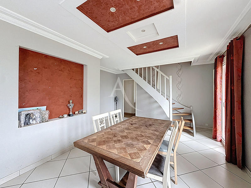 Maison - 160 m² - 6 pièces