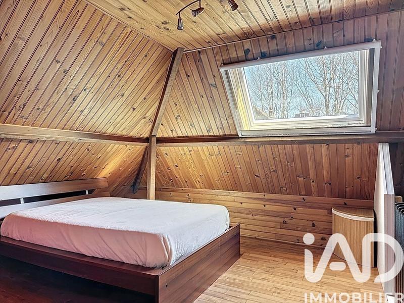 Maison - 180 m² - 8 pièces