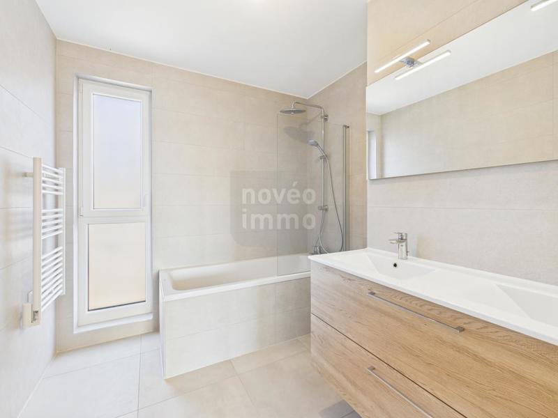 Duplex - 111 m² - 5 pièces