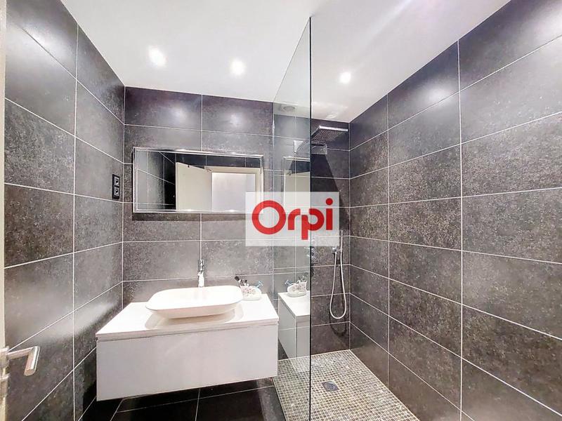 Appartement - 76 m² - 3 pièces