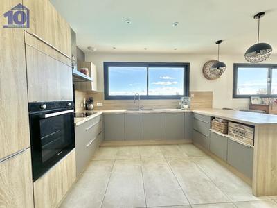 Villa - 150 m² - 4 pièces