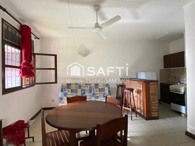 Maison - 147 m² - 8 pièces