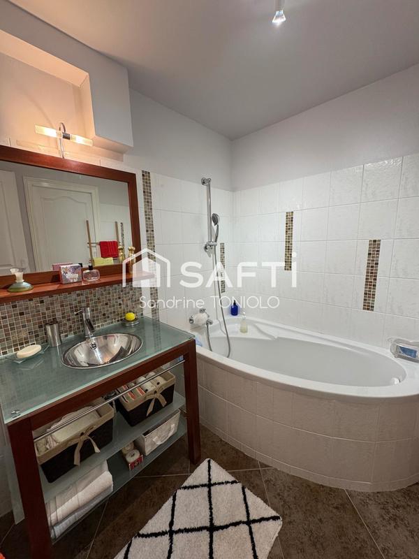 Maison - 89 m² - 3 pièces