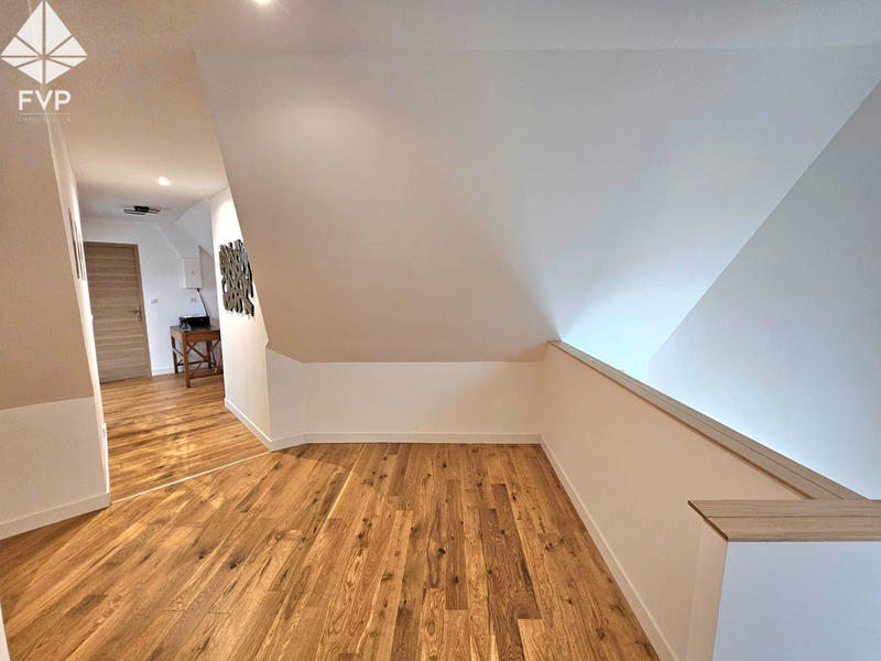 Maison - 160 m² - 7 pièces