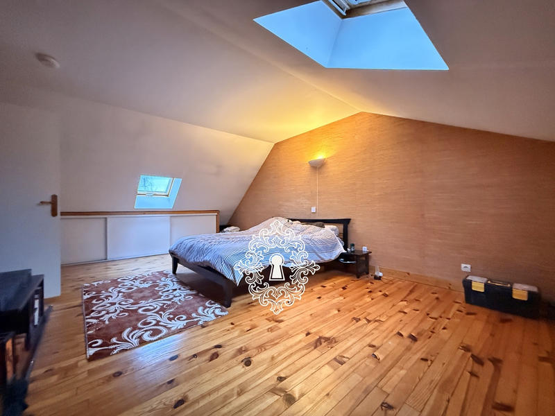 Maison - 162 m² - 7 pièces