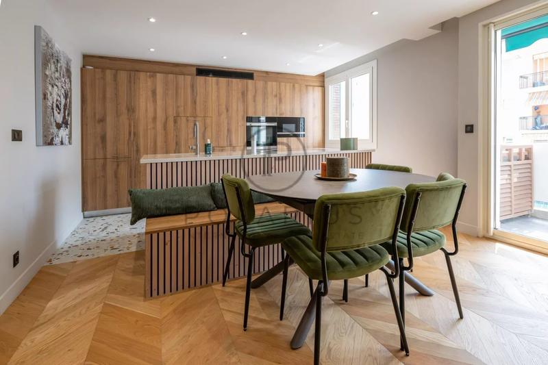 Appartement - 74 m² - 3 pièces