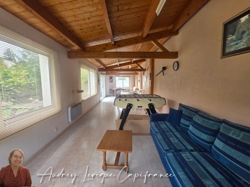 Maison - 203 m² - 6 pièces