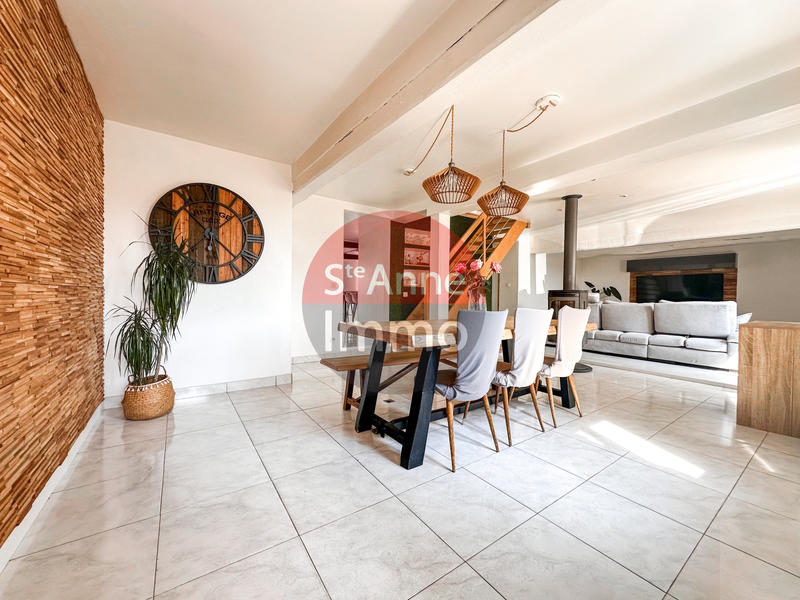 Maison - 160 m² - 6 pièces