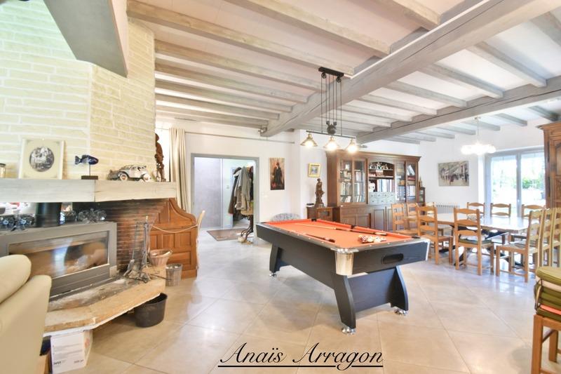 Propriété - 186 m² - 5 pièces