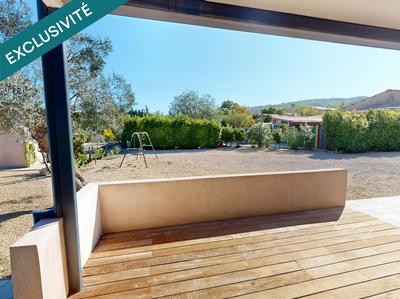 Maison - 240 m² - 7 pièces