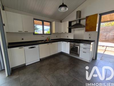 Maison - 139 m² - 5 pièces