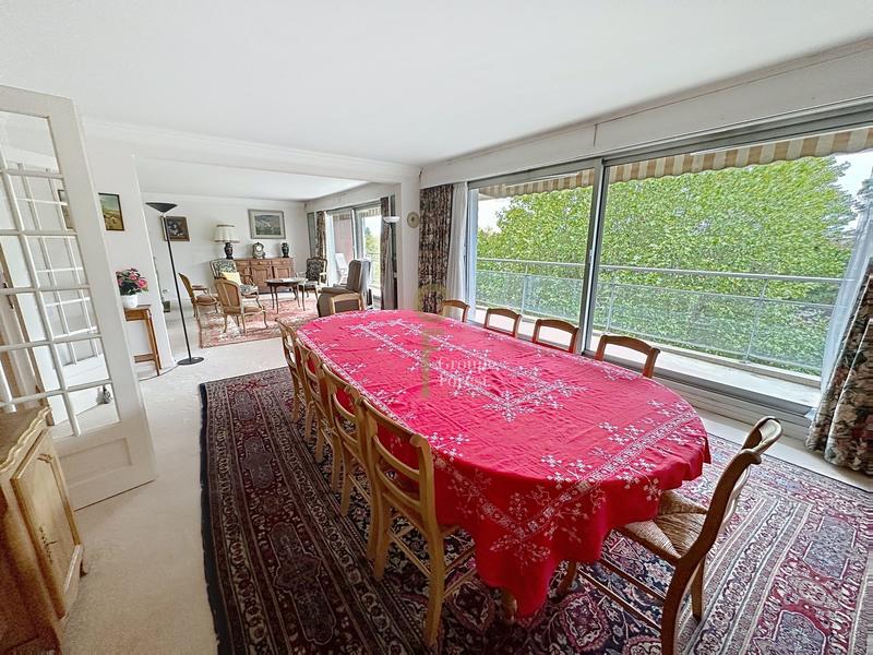 Appartement - 161 m² - 5 pièces