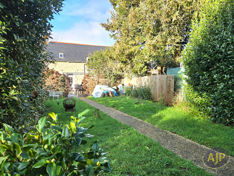 Maison - 105 m² - 6 pièces