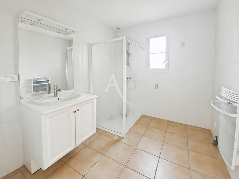 Maison - 88 m² - 3 pièces