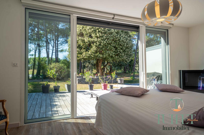 Villa - 238 m² - 5 pièces