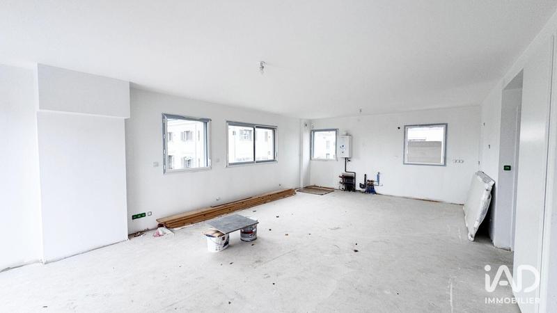 Appartement - 77 m² - 3 pièces