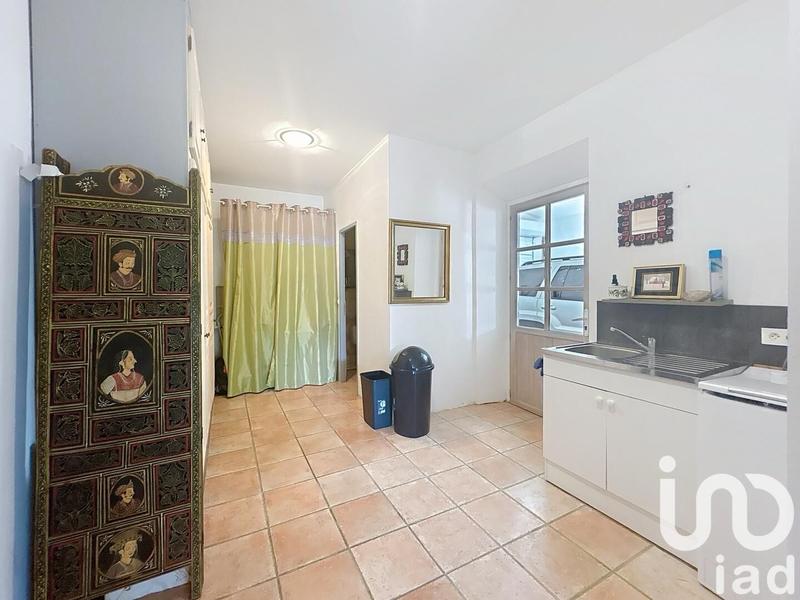 Maison - 268 m² - 9 pièces