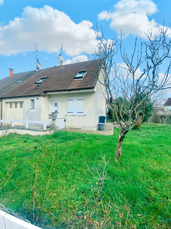 Maison - 85 m² - 5 pièces