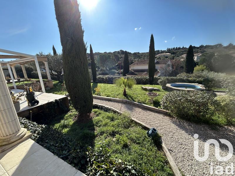 Maison - 205 m² - 7 pièces