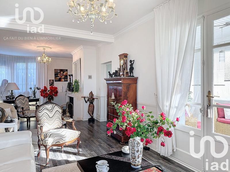 Maison - 200 m² - 8 pièces